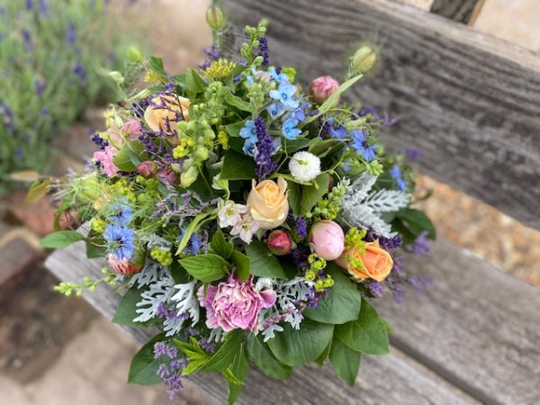 Delivery Bouquet of the Day BOTD hand-made by The Petal Boutique florists, Winchester delivery or Weyhill collection