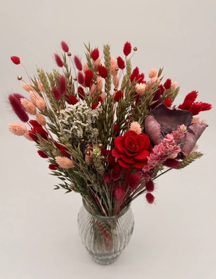 Evesham dried flower arrangement by Dried Blooms, posted UK-wide from The Petal Boutique
