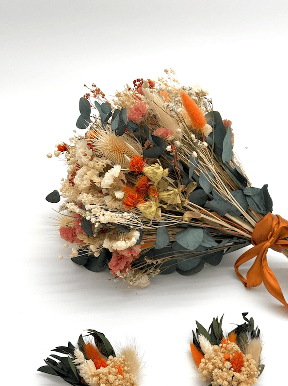 Honeymere dried wedding flowers by Dried Blooms, posted UK-wide from The Petal Boutique